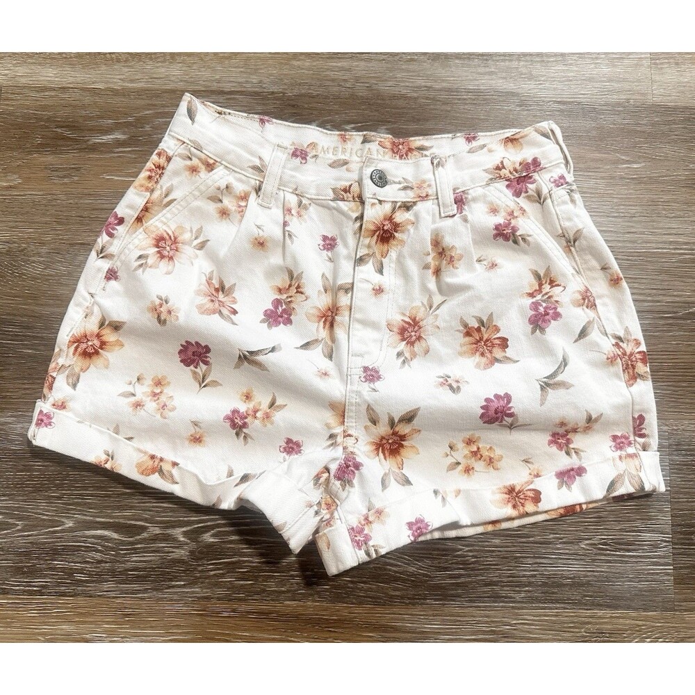 American Eagle Floral Denim Mom Shorts Women’s 6 White Pink Y2K Cottagecore